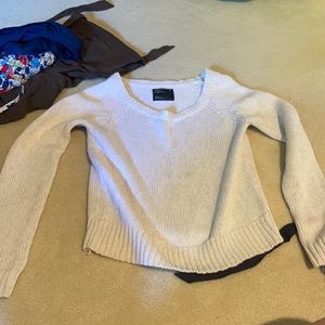 American Eagle Sweater